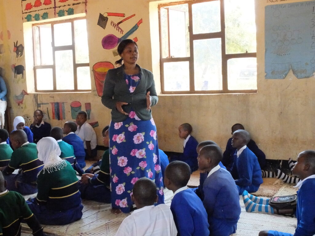 Police from Babati Gender Desk talk to students